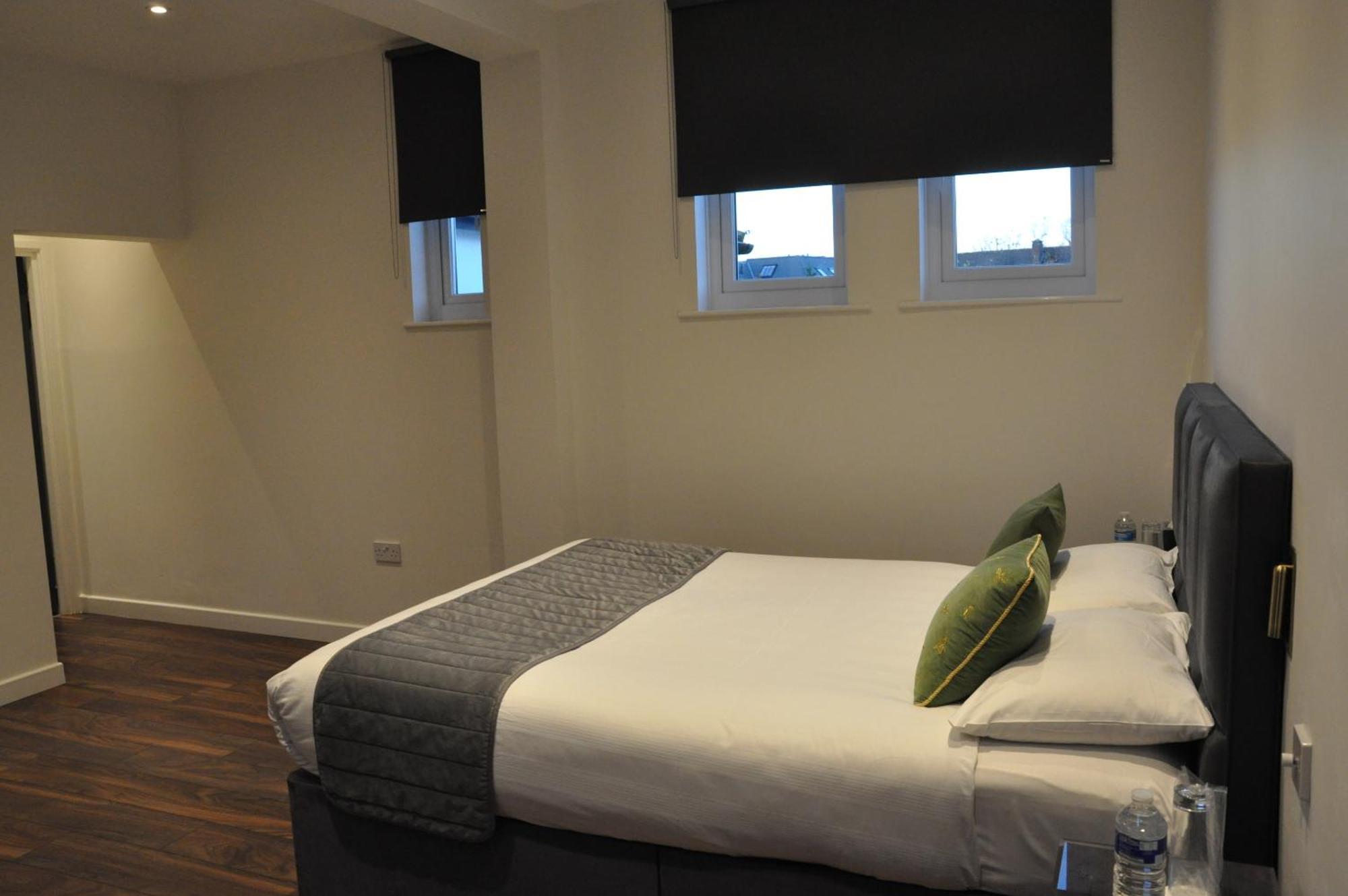 Hotel Nap Inn Barnet Buitenkant foto